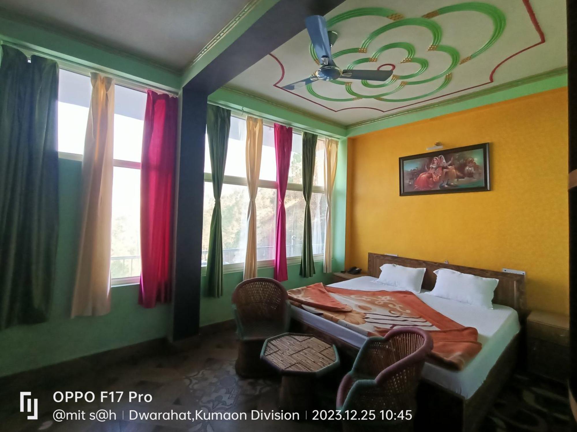 Dwarika Hotel Dwarahat Экстерьер фото