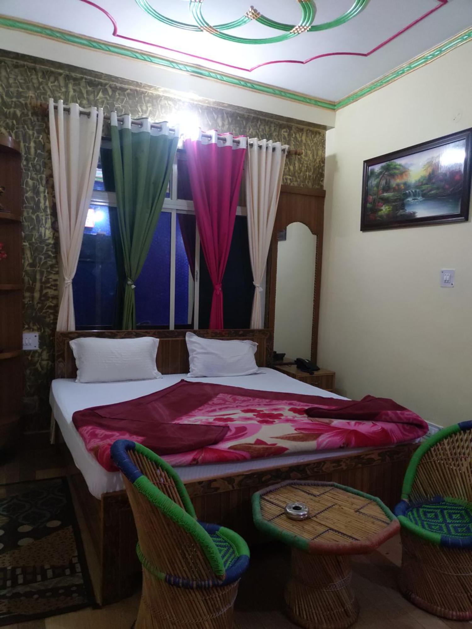 Dwarika Hotel Dwarahat Экстерьер фото